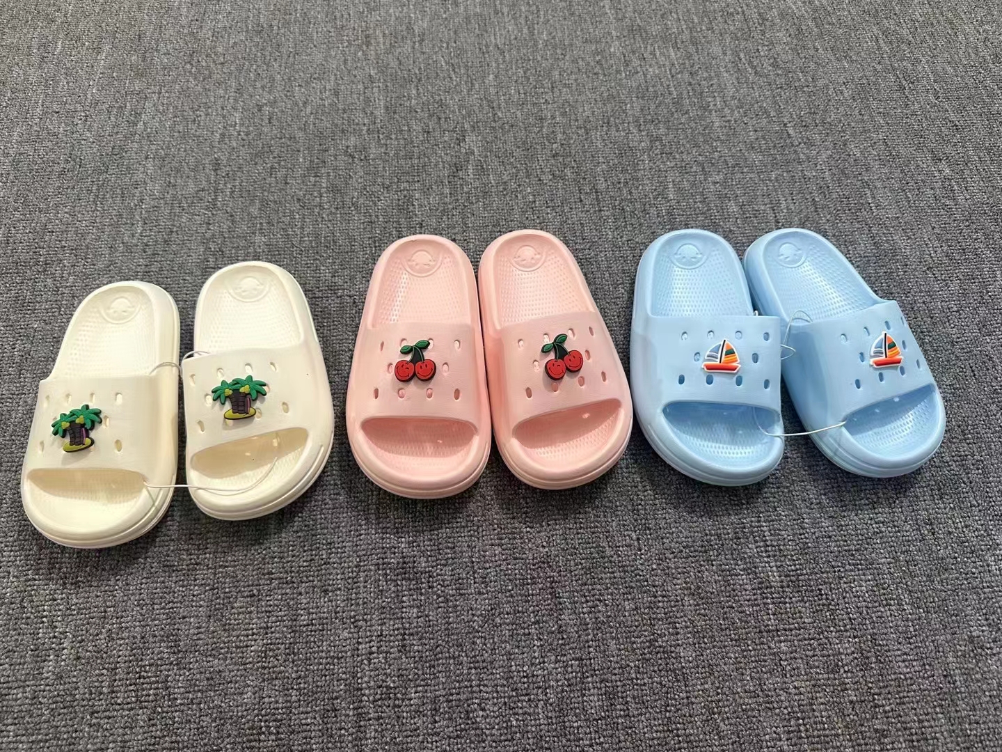 Stockpapa Simple Kid Suitable Slipper in Stock