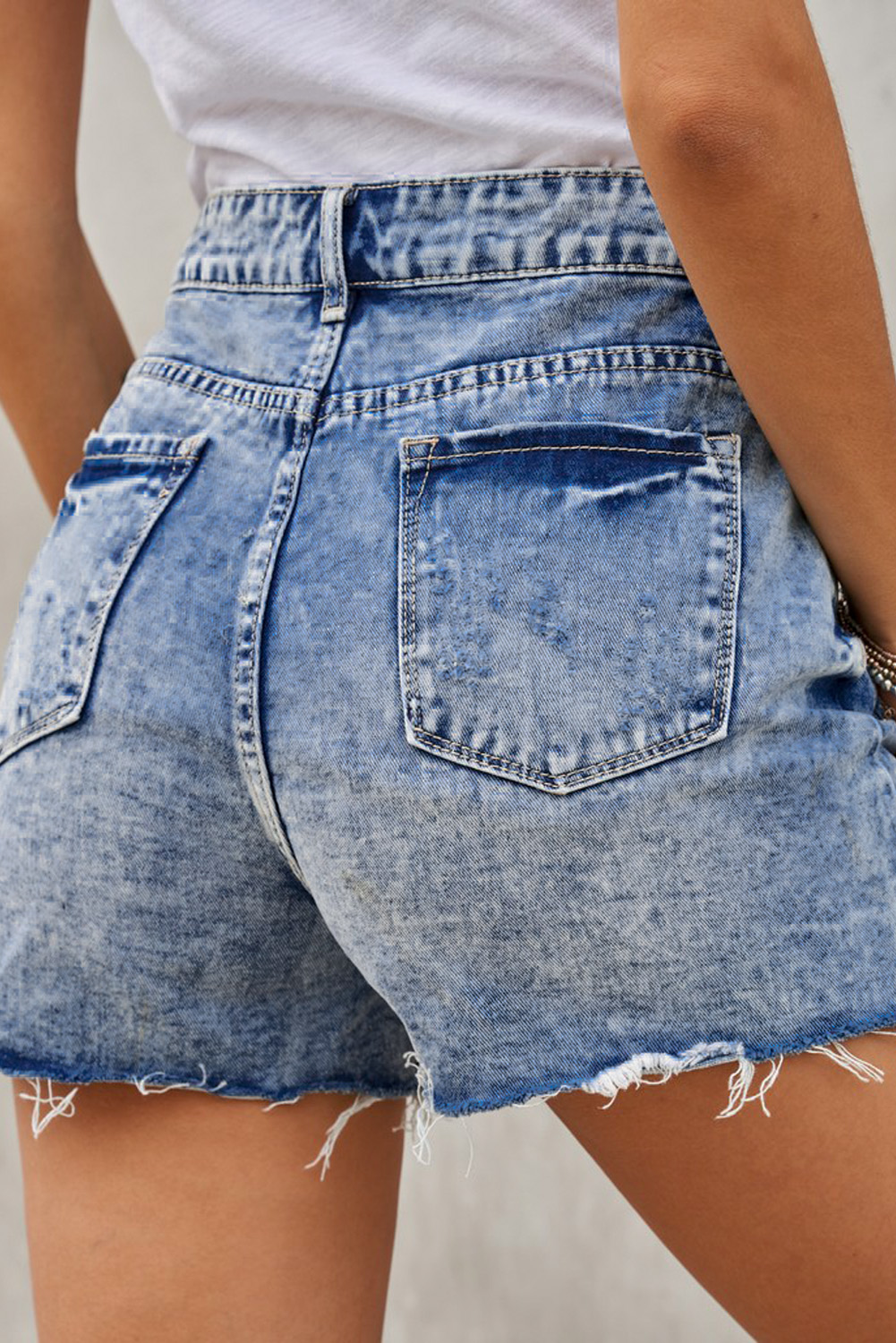 Ladies cool denim shorts (2)