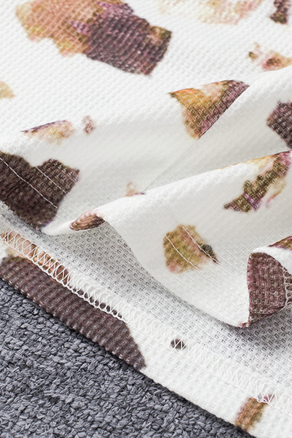 Multicolor V Neck Cow Print Long Sleeve Plus Size Top, (6)