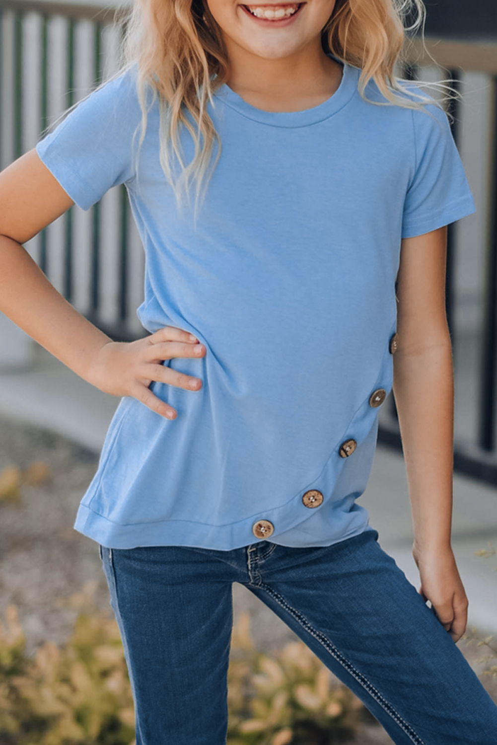 Cool button girls casual Tee 