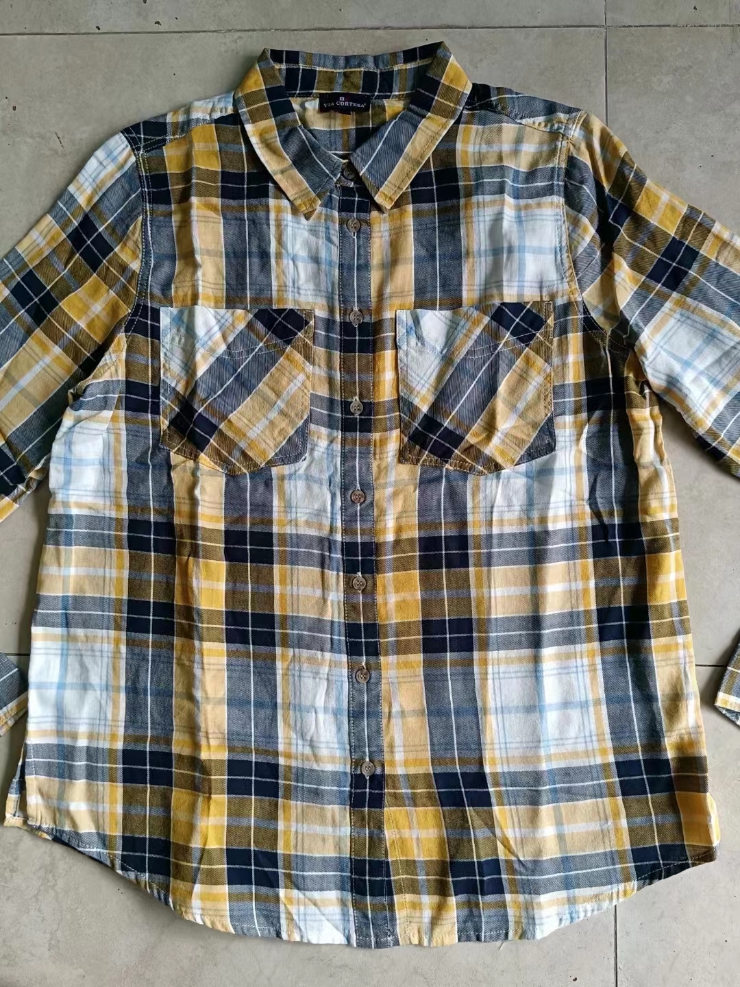  Stock Garments for Man Men's Plaid CASUAL Shirts