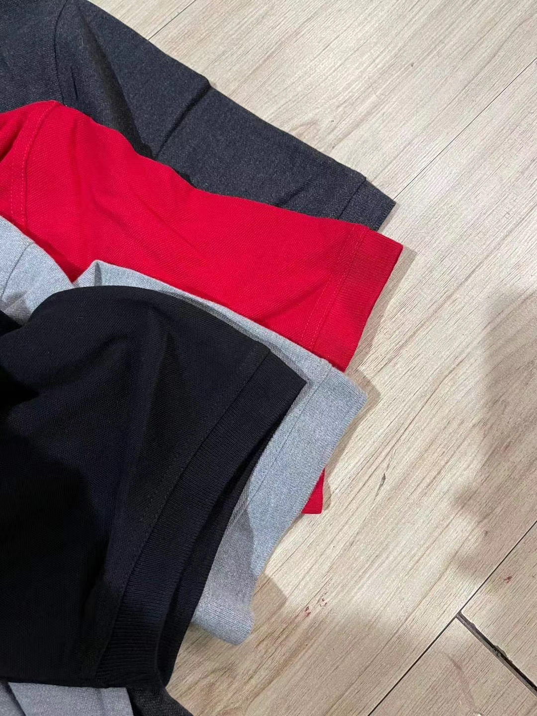 Men's color polo shirts