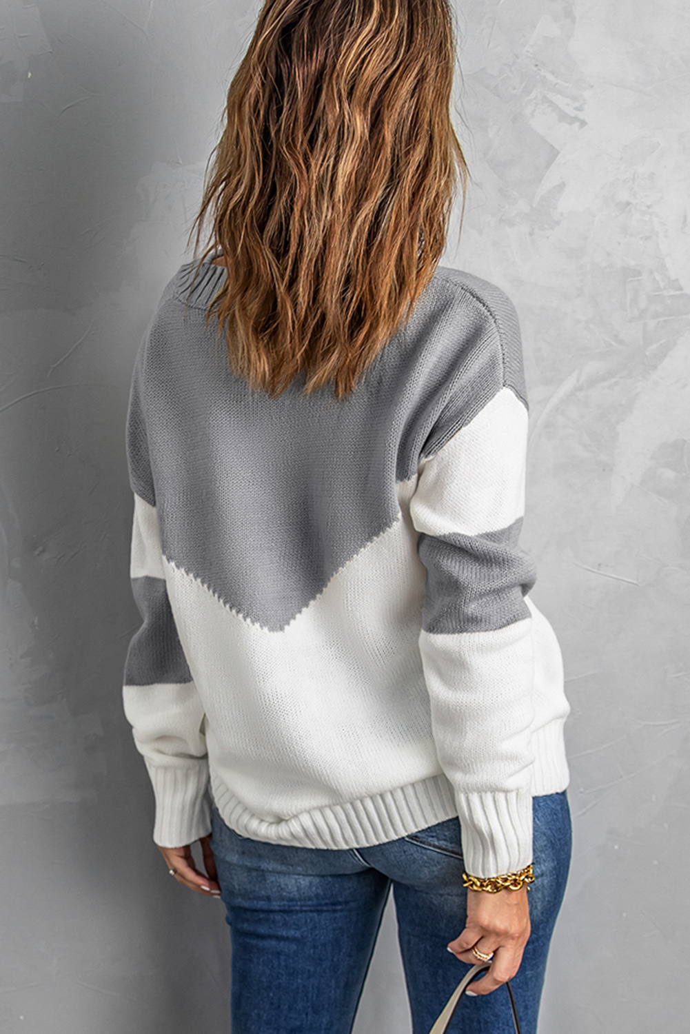 Color Block Design V Neckline Ladies Sweaters